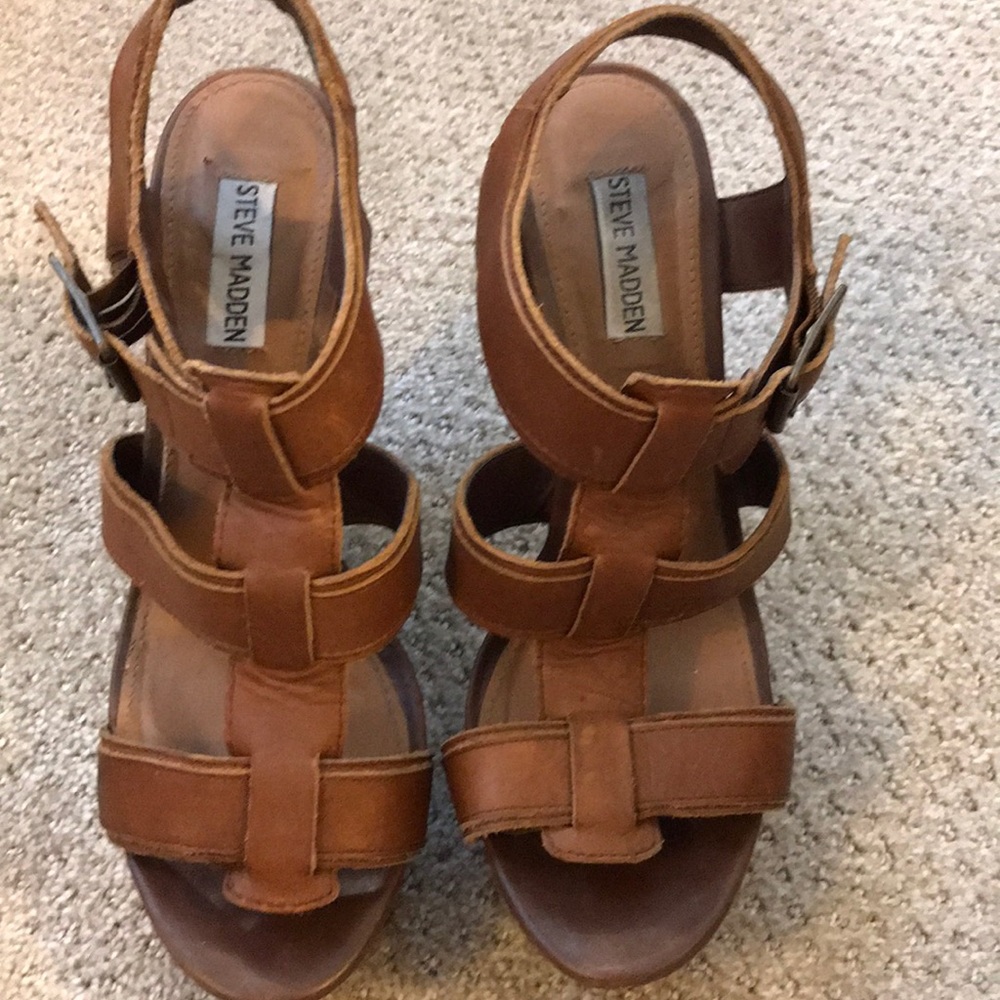 Steve Madden leather wedge
